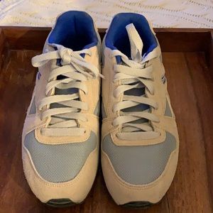 GL3000 Reebok